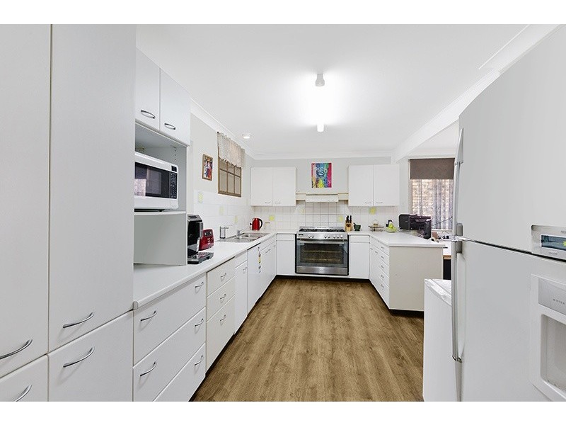 25 Anglers Drive, Bateau Bay NSW 2261