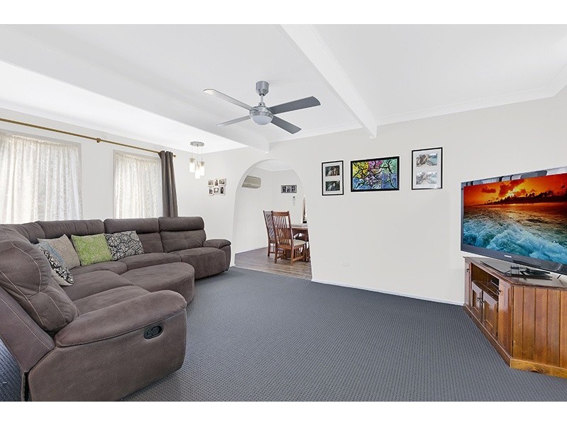 25 Anglers Drive, Bateau Bay NSW 2261