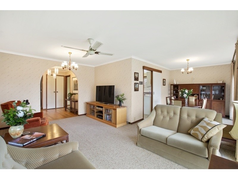 11 Newhaven Place, Bateau Bay NSW 2261
