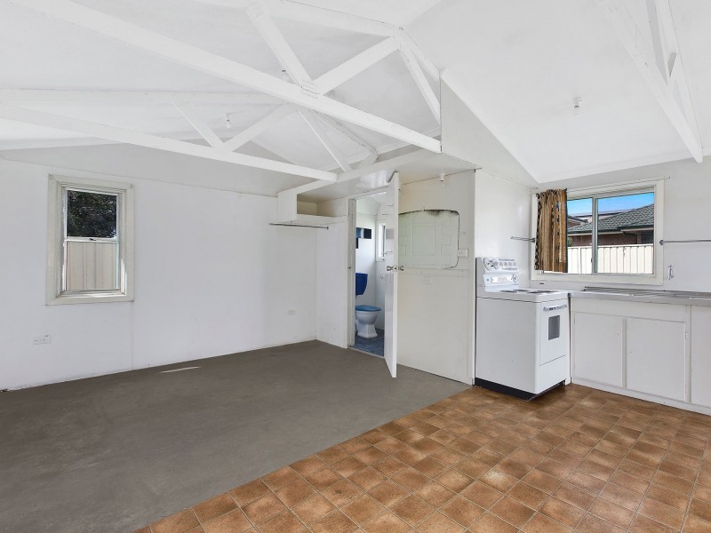 6 Benelong Street, The Entrance NSW 2261