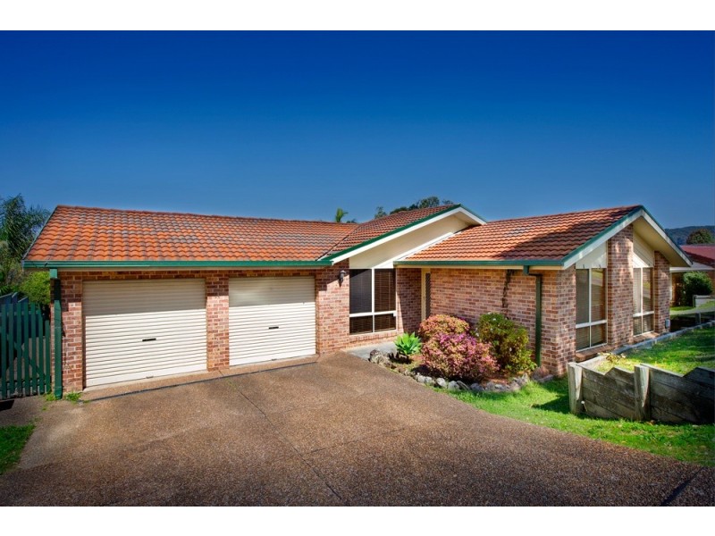 243 Cresthaven Avenue, Bateau Bay NSW 2261