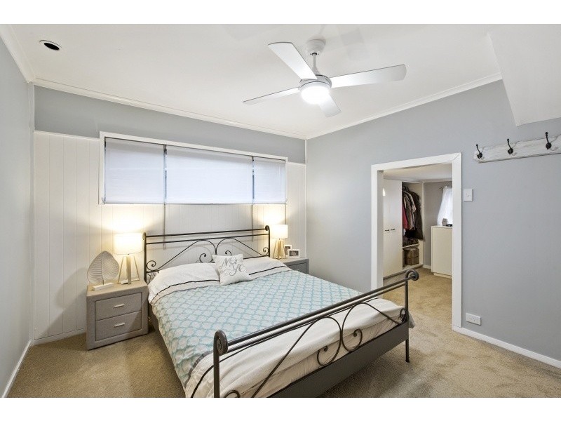 581 The Entrance Road, Bateau Bay NSW 2261