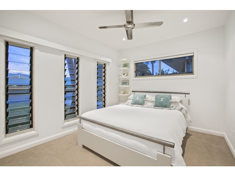 32 Bias Avenue, Bateau Bay NSW 2261