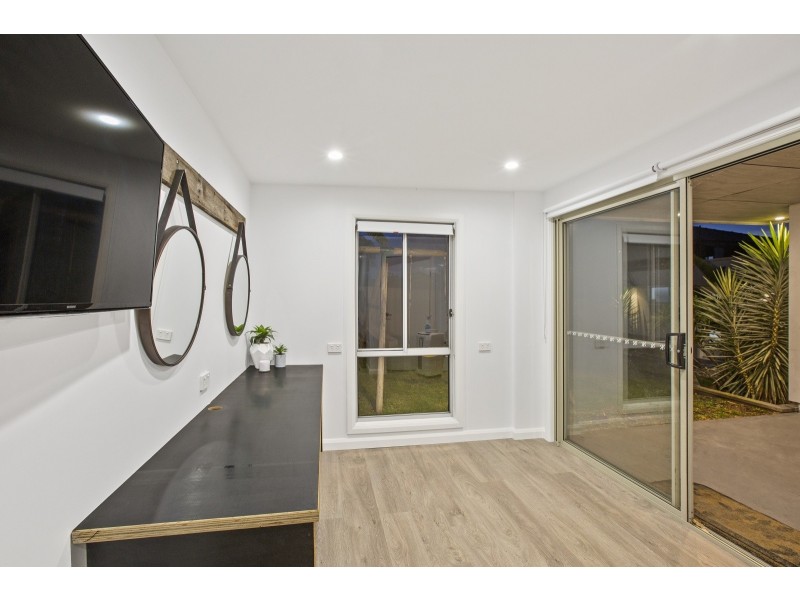 32 Bias Avenue, Bateau Bay NSW 2261