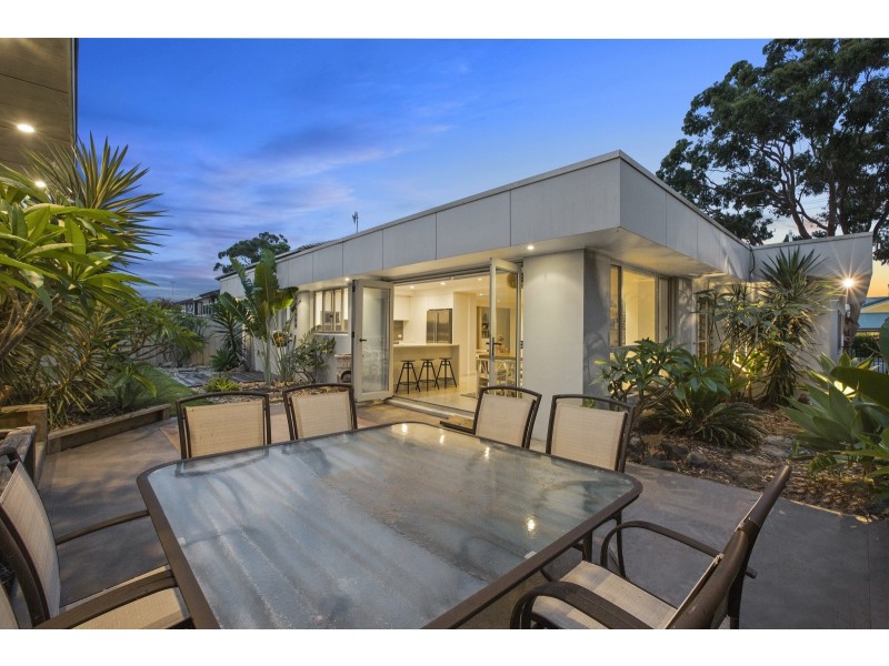 32 Bias Avenue, Bateau Bay NSW 2261