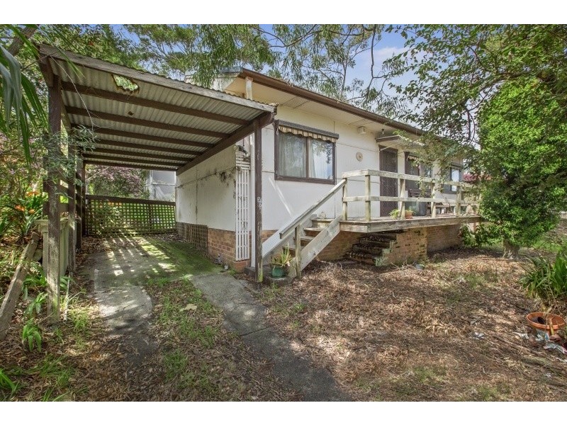 37 Wandella Ave, Bateau Bay NSW 2261