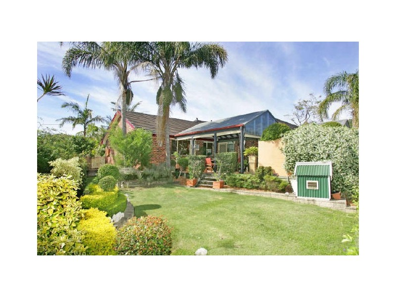 12 Sanctuary Place, Bateau Bay NSW 2261