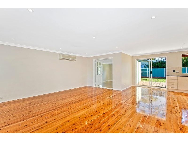 16 Sierra Avenue, Bateau Bay NSW 2261