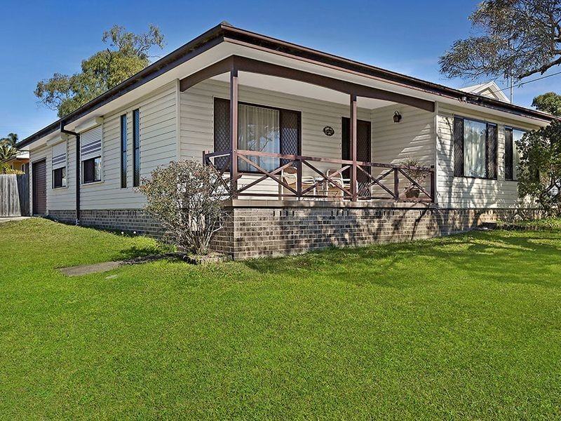 129 Eastern Road, Bateau Bay NSW 2261