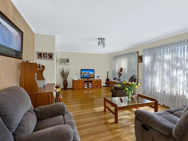 129 Eastern Road, Bateau Bay NSW 2261