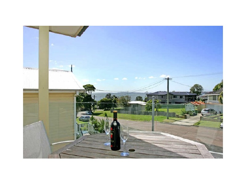 5 Carlyon Street, Killarney Vale NSW 2261