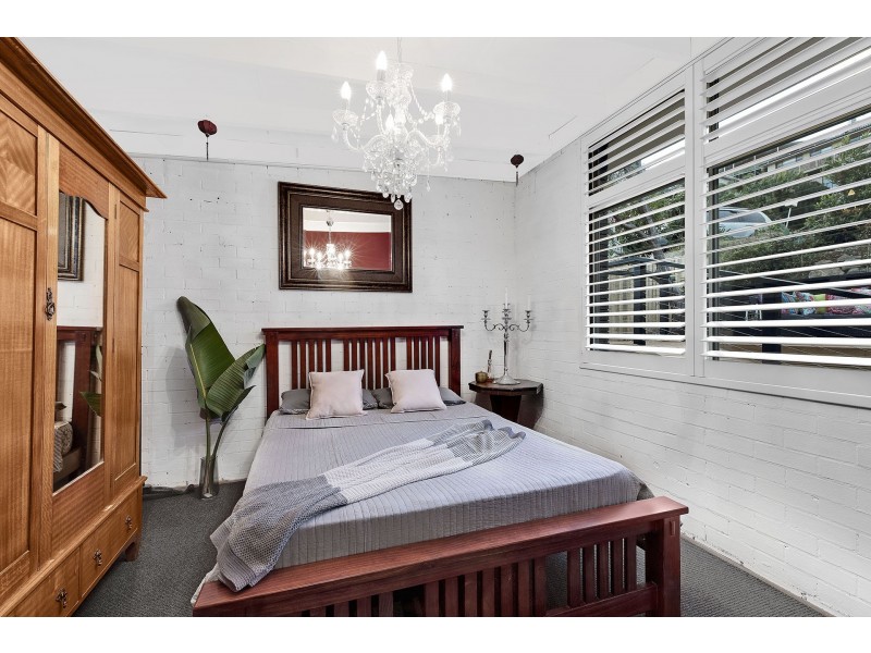 15 Valley View Road, Bateau Bay NSW 2261