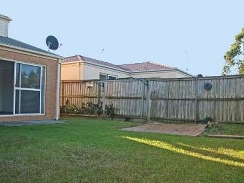 1/32 Aurora Place, Bateau Bay NSW 2261