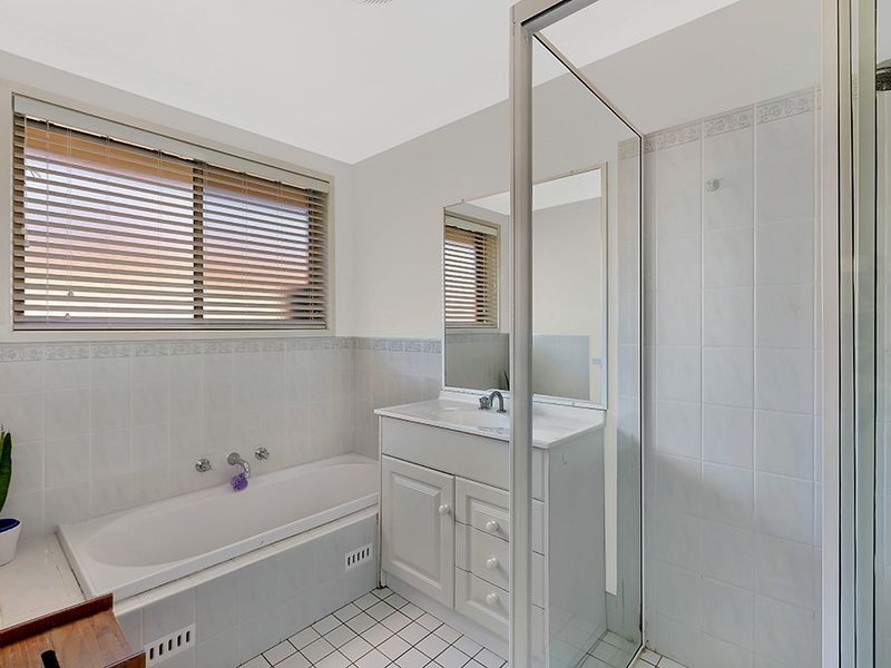 15 Walch Avenue, Bateau Bay NSW 2261