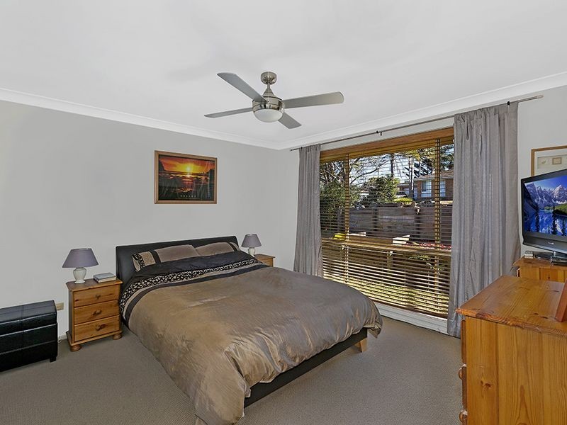 15 Walch Avenue, Bateau Bay NSW 2261