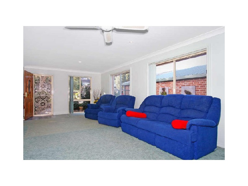 247 Cresthaven Avenue, Bateau Bay NSW 2261