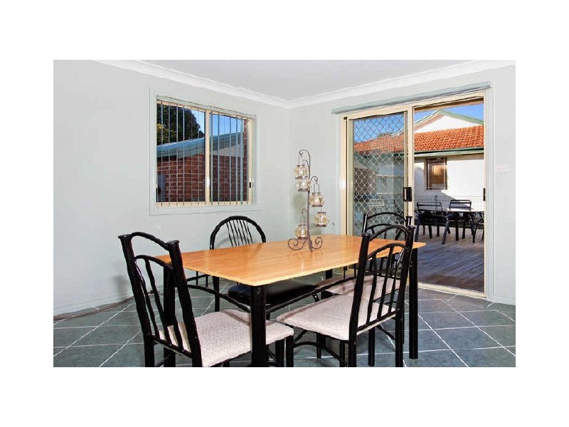 247 Cresthaven Avenue, Bateau Bay NSW 2261