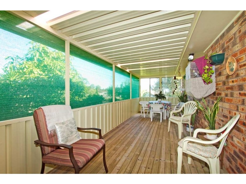 6 Zora Place, Bateau Bay NSW 2261