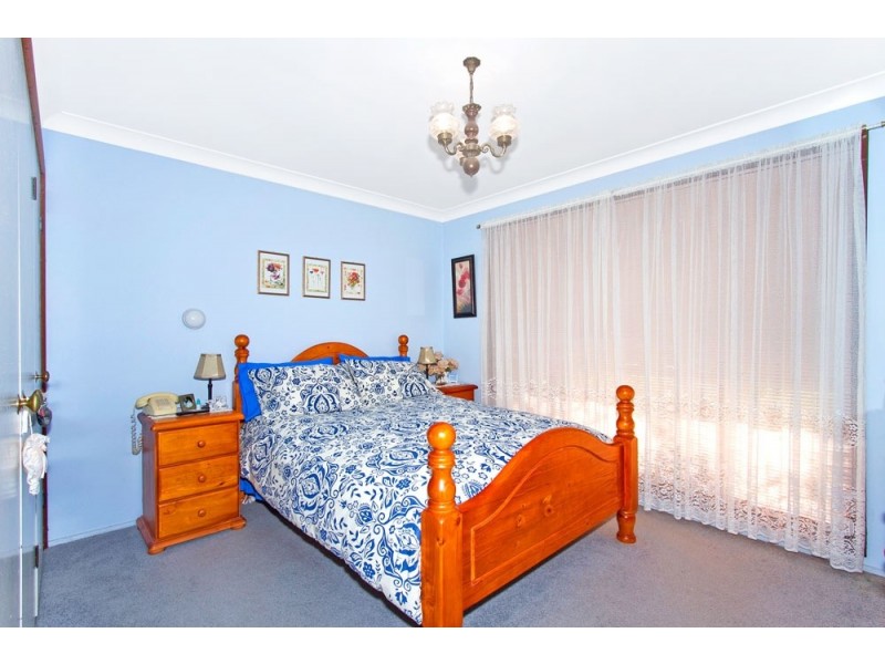 6 Zora Place, Bateau Bay NSW 2261