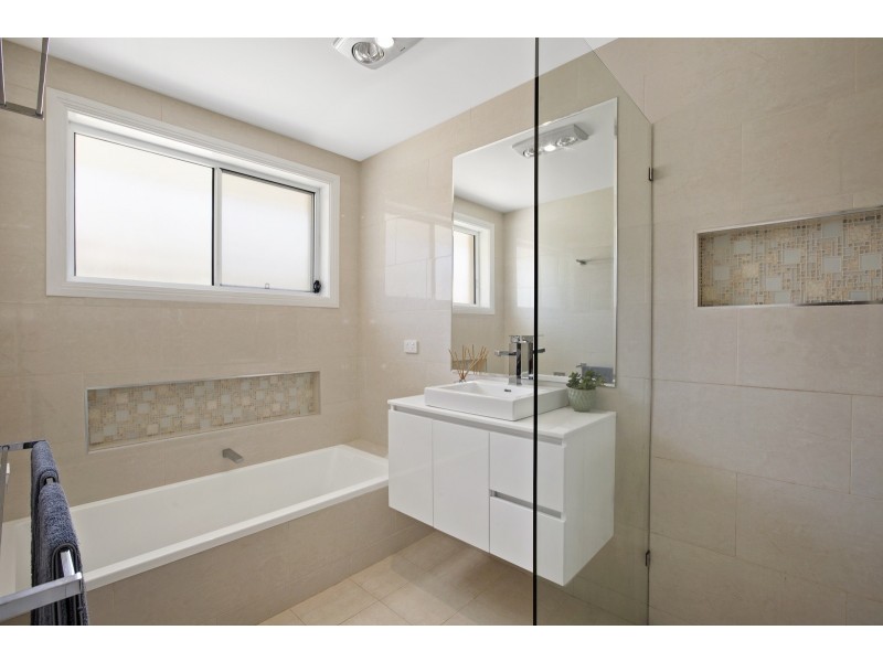 3 Jean Albon Place, Long Jetty NSW 2261