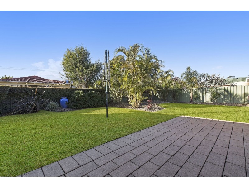 20 Barramundi Place, Bateau Bay NSW 2261