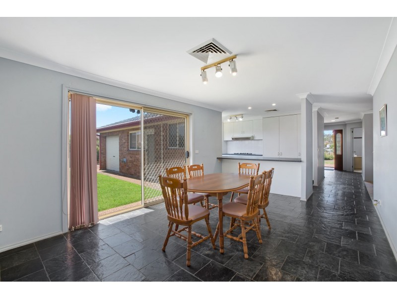 5 Supply Close, Bateau Bay NSW 2261