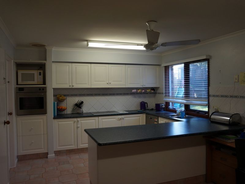 29 Waratah Street, Bateau Bay NSW 2261