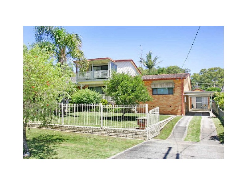 36 Rays Road, Bateau Bay NSW 2261