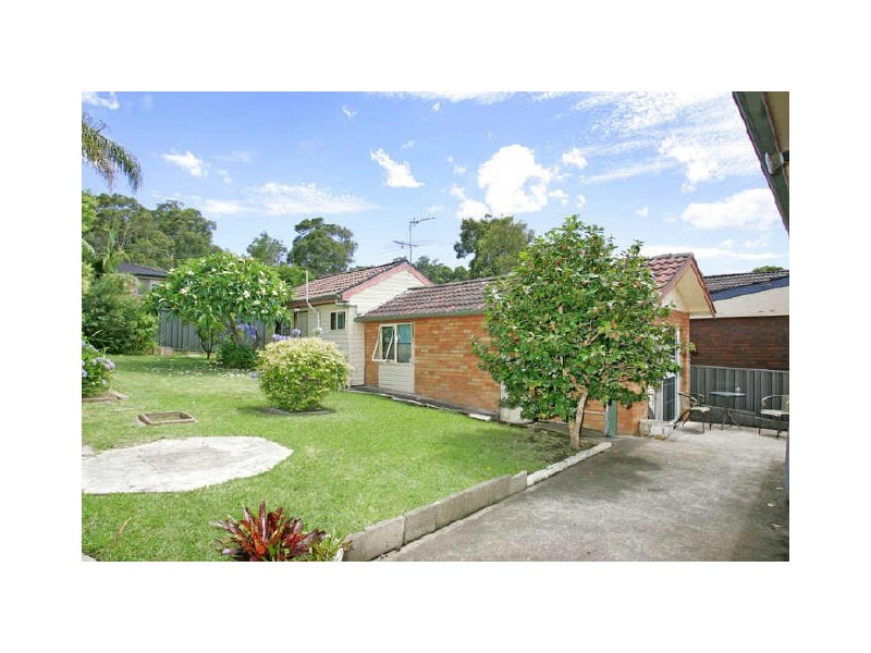 36 Rays Road, Bateau Bay NSW 2261
