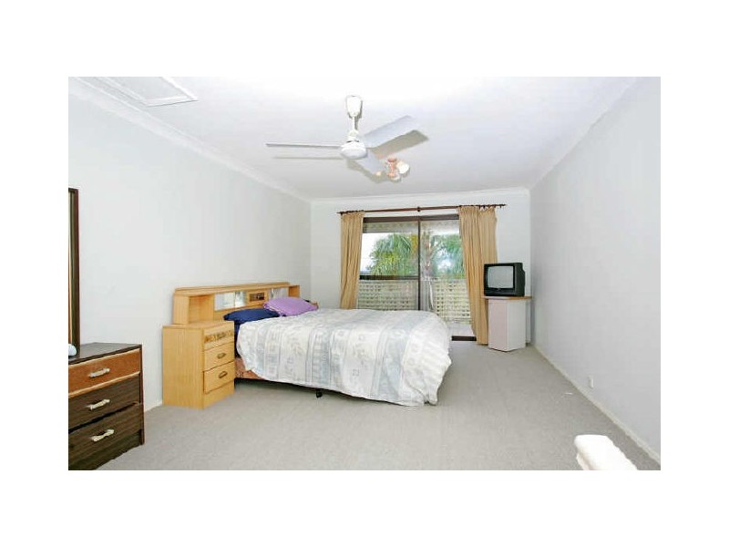 36 Rays Road, Bateau Bay NSW 2261
