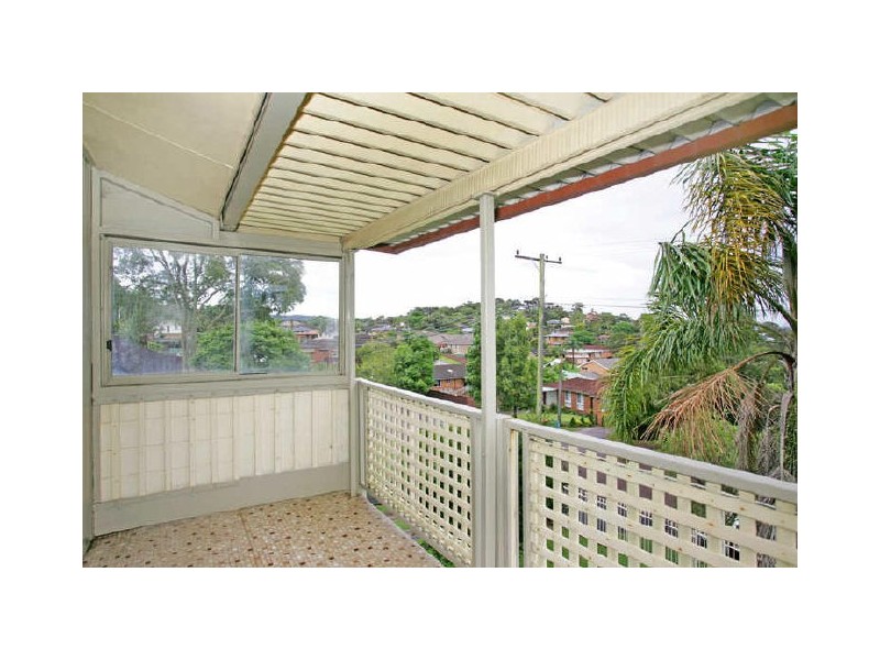 36 Rays Road, Bateau Bay NSW 2261