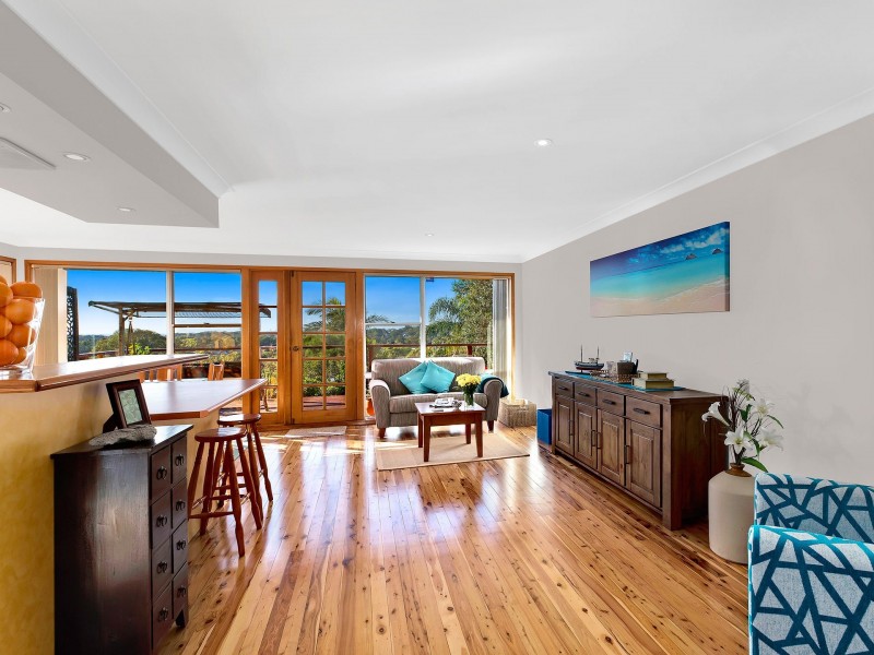 40 Promenade Avenue, Bateau Bay NSW 2261