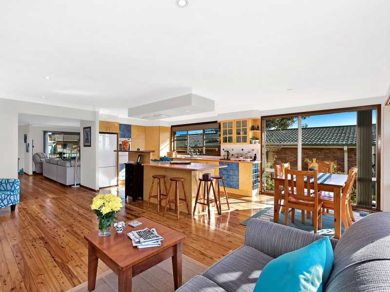 40 Promenade Avenue, Bateau Bay NSW 2261