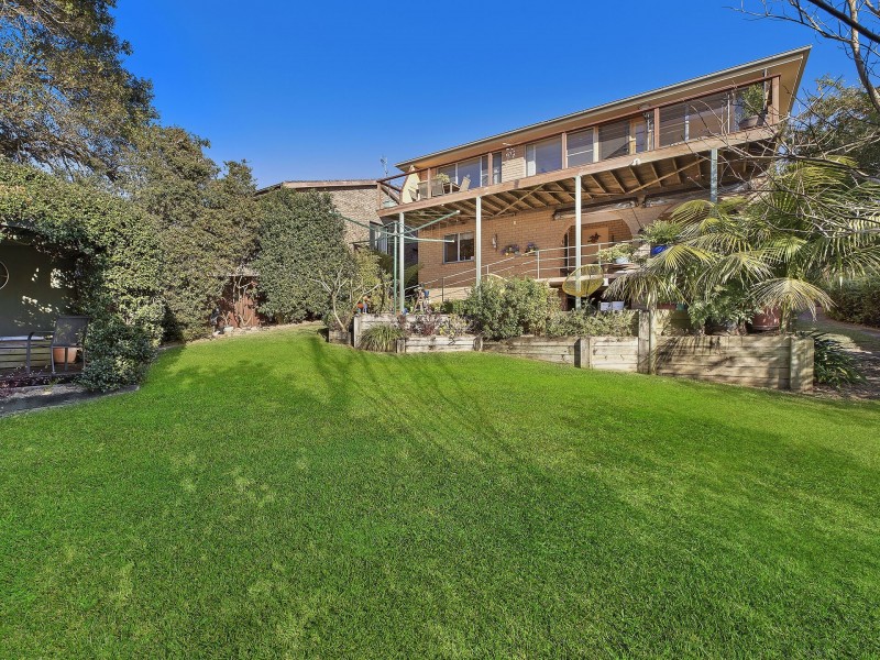 40 Promenade Avenue, Bateau Bay NSW 2261