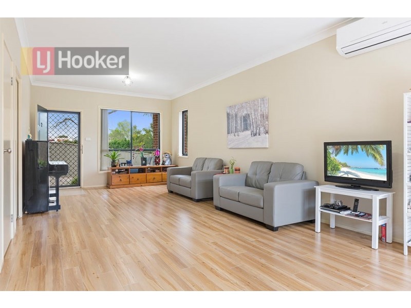 2/153 Cresthaven Avenue, Bateau Bay NSW 2261