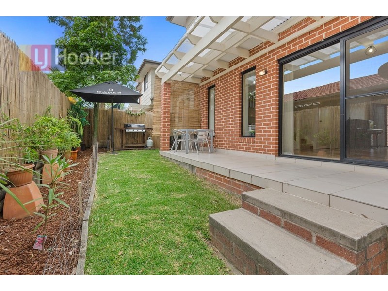 2/153 Cresthaven Avenue, Bateau Bay NSW 2261