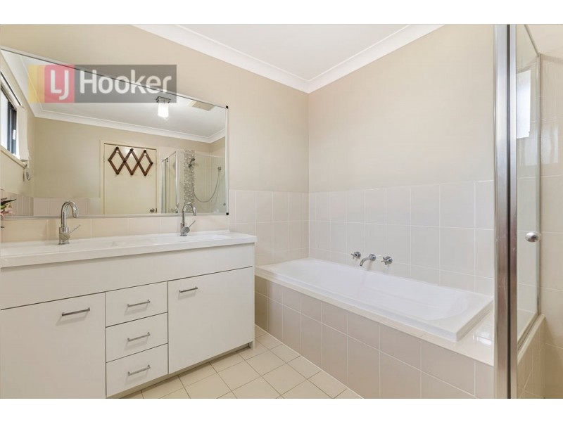 2/153 Cresthaven Avenue, Bateau Bay NSW 2261