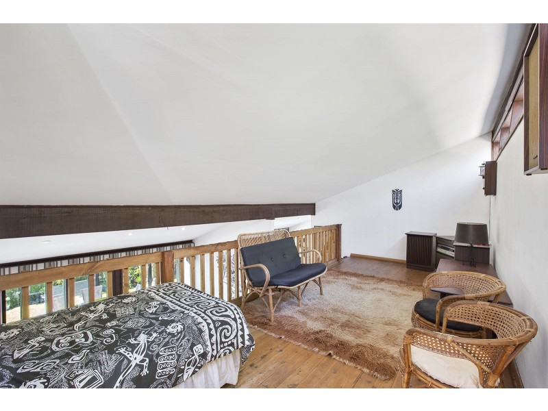 56 Promenade Avenue, Bateau Bay NSW 2261