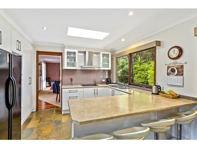 31 Shakespeare Avenue, Bateau Bay NSW 2261