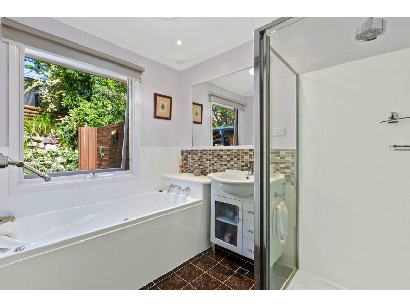 31 Shakespeare Avenue, Bateau Bay NSW 2261