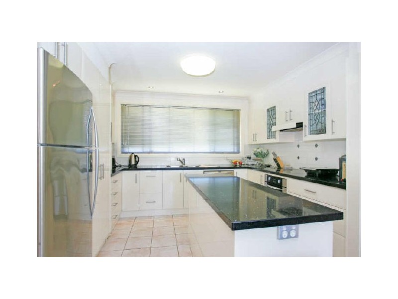 13 Parklands Close, Bateau Bay NSW 2261