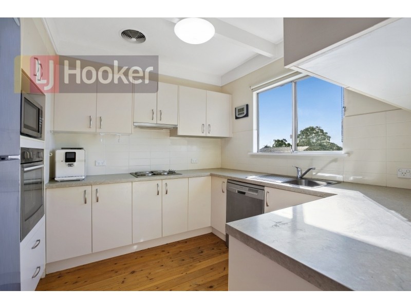 7 Hillcrest Avenue, Bateau Bay NSW 2261