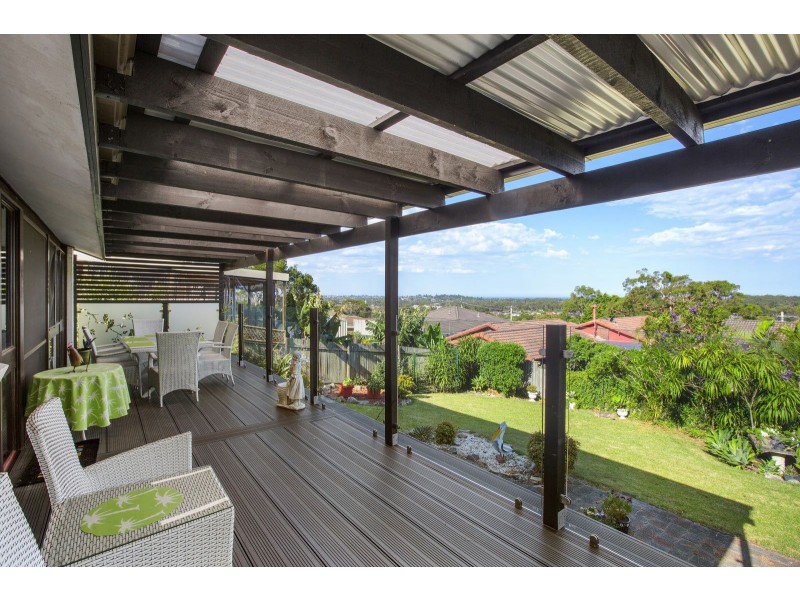 56 Promenade Avenue, Bateau Bay NSW 2261