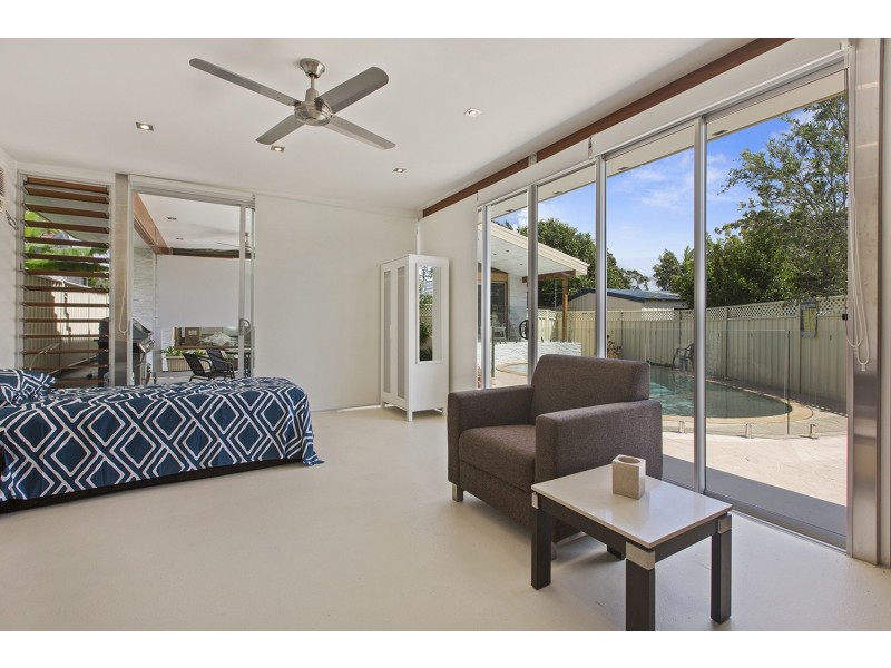 4a Altona Avenue, Bateau Bay NSW 2261