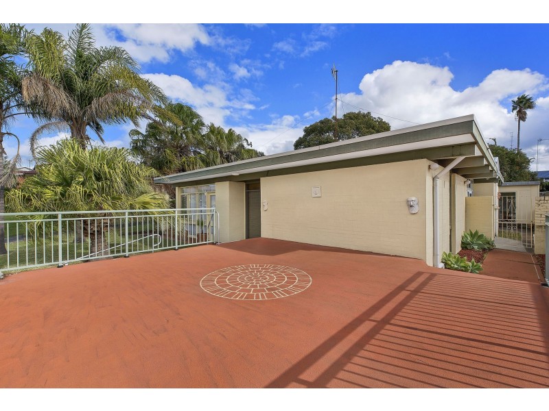 5 Margherita Avenue, Bateau Bay NSW 2261