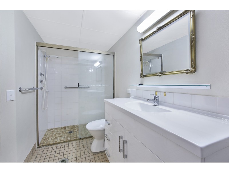 28/15 Anne Findlay Place, Bateau Bay NSW 2261