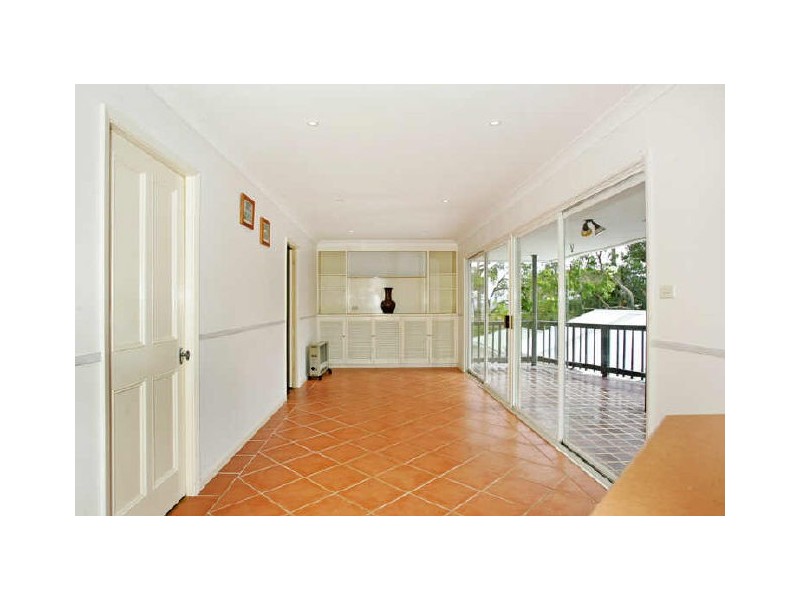 6 Pasadena Avenue, Bateau Bay NSW 2261