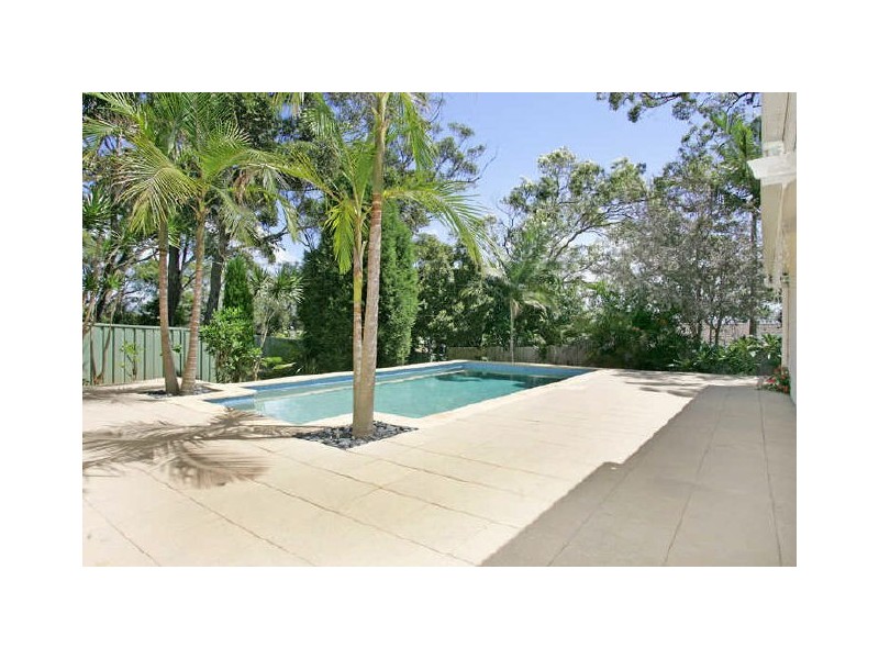 6 Pasadena Avenue, Bateau Bay NSW 2261