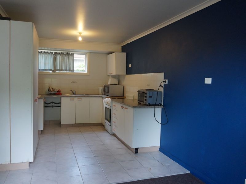 8 Howard Street, Green Point NSW 2251