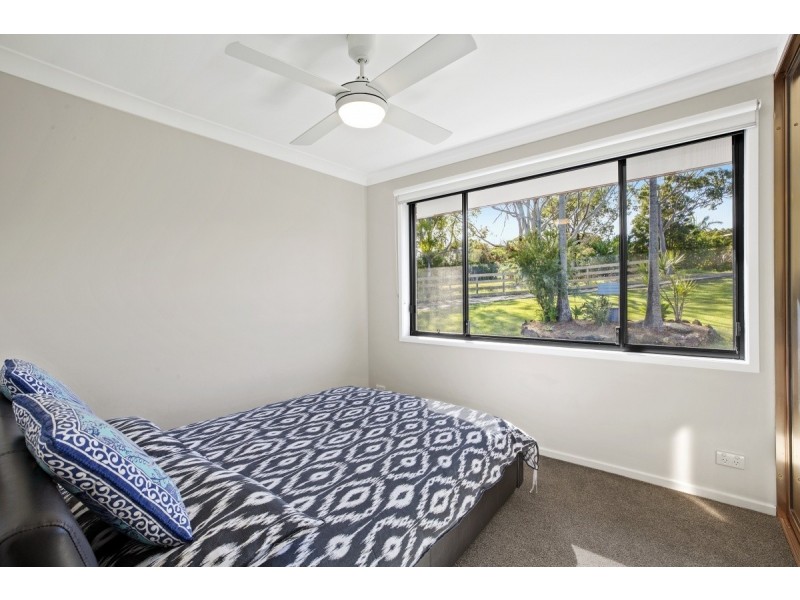 4 Annie Close, Bateau Bay NSW 2261